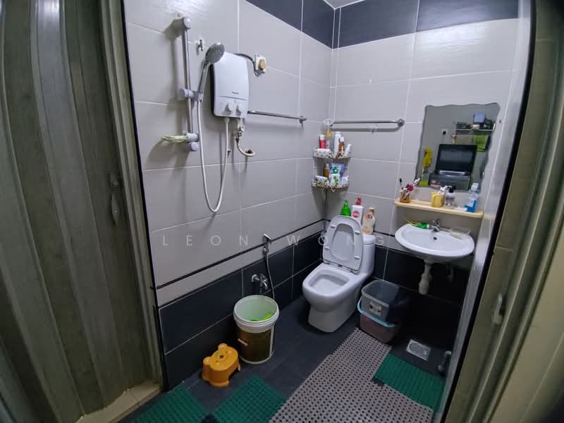 2-storey Terraced House for Sale in Taman Bukit Rawang Jaya (Rawang) - Leon Wong - Bathroom - PropertyGuru.com.my