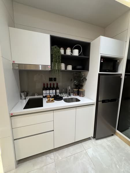 Servis Apartment untuk Dijual di R Suites Chancery Residences - Ryan Lim - Kitchen - PropertyGuru.com.my