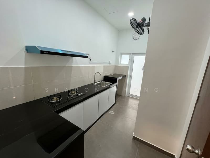 Rumah Kluster untuk Dijual di Taman Nusa Sentral (Iskandar Puteri (Nusajaya)) - Sharon Chong - Kitchen - PropertyGuru.com.my