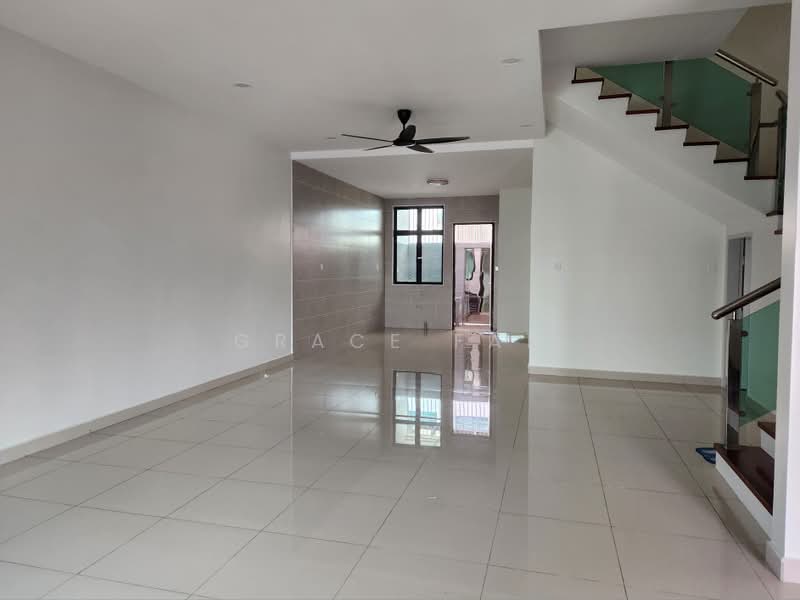 Rumah Teres 2 Tingkat untuk Disewa di Taman Tasik Indah (Kluang) - Grace Fan - PropertyGuru.com.my