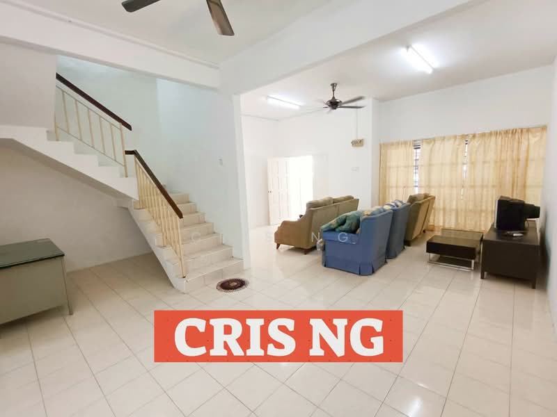 Rumah Teres 2 Tingkat untuk Dijual di Teluk Kumbar (Penang) - Cris Ng - Living Room - PropertyGuru.com.my