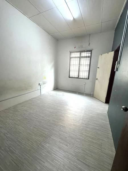 Rumah Teres 2 Tingkat untuk Dijual di Taman Desa Tebrau (Tebrau) - Annie Tee - PropertyGuru.com.my