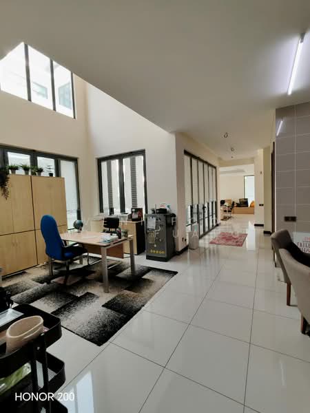 3-storey Terraced House for Sale in Shah Alam (Selangor) - Veni Foo Yoke Fuang - Interior - PropertyGuru.com.my