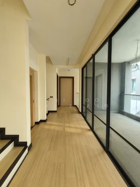 3-storey Terraced House for Sale in Shah Alam (Selangor) - Veni Foo Yoke Fuang - Corridor - PropertyGuru.com.my