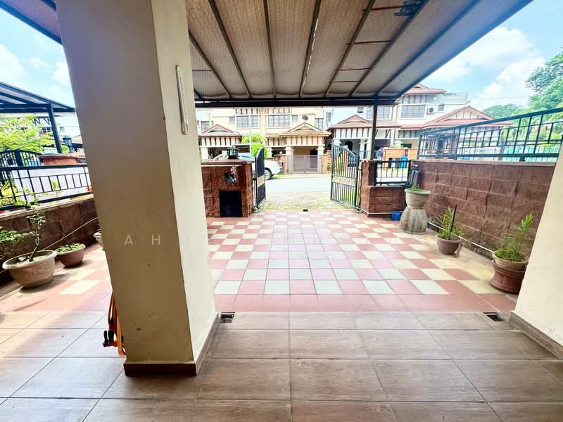 Rumah Teres 2 Tingkat untuk Dijual di U8, Taman Bukit Jelutong (Shah Alam) - Ahmad Muslim - Exterior - PropertyGuru.com.my
