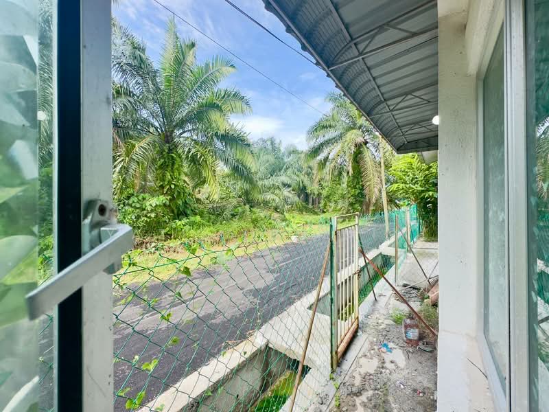 Rumah Teres 1 Tingkat untuk Dijual di Telok Panglima Garang (Selangor) - Yazila Sulaimi - Exterior - PropertyGuru.com.my