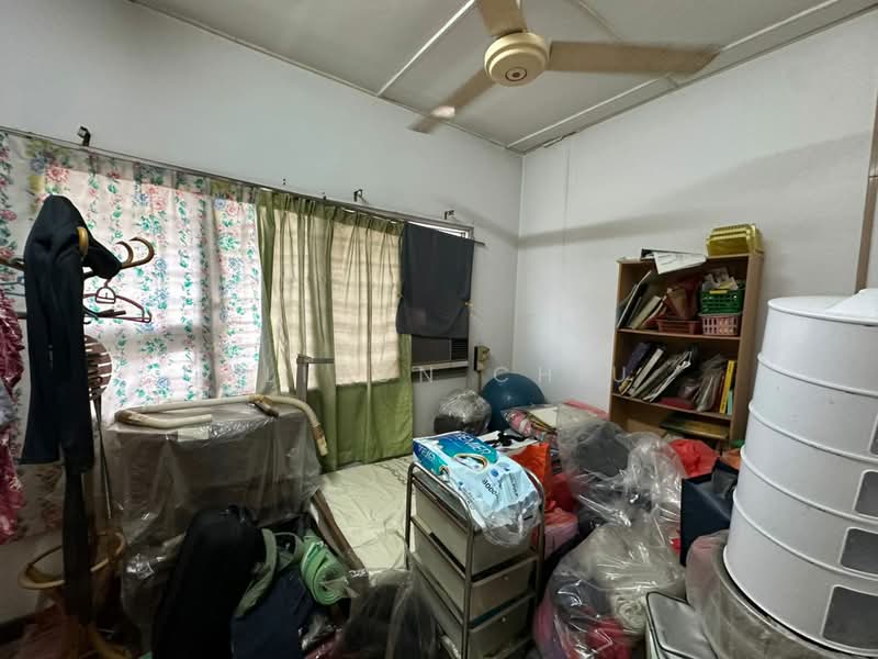 Rumah Teres 2 Tingkat untuk Dijual di Usj 2 (Subang Jaya) - Alison Chiu - Bedroom - PropertyGuru.com.my