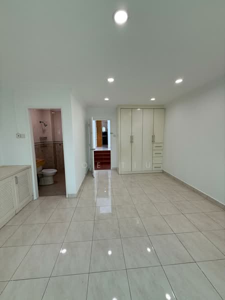 Rumah Teres 2 Tingkat untuk Dijual di Taman Wawasan (Puchong) - Zoe Tiu - Bathroom - PropertyGuru.com.my