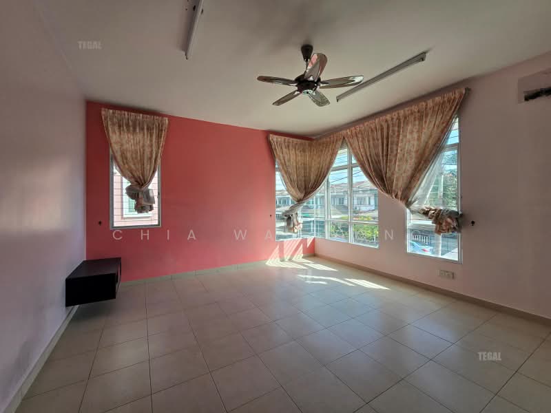 Semi-Detached House for Sale in Taman Sejati (Klang) - Chia Wai Yong - Living Room - PropertyGuru.com.my