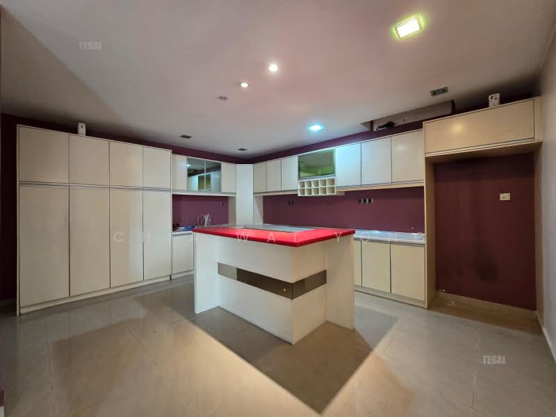 Semi-Detached House for Sale in Taman Sejati (Klang) - Chia Wai Yong - Kitchen - PropertyGuru.com.my