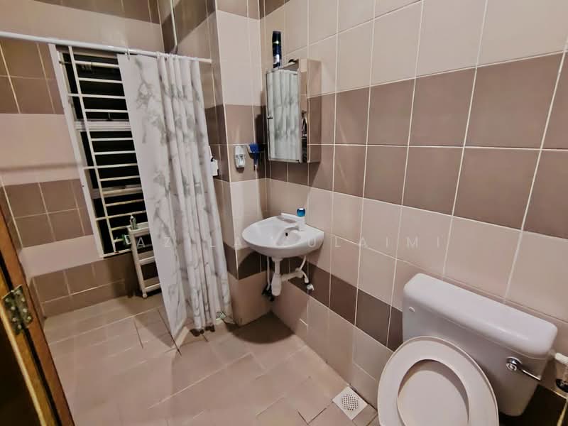 2-storey Terraced House for Sale in Seksyen 36 (Shah Alam) - Yazila Sulaimi - Bathroom - PropertyGuru.com.my