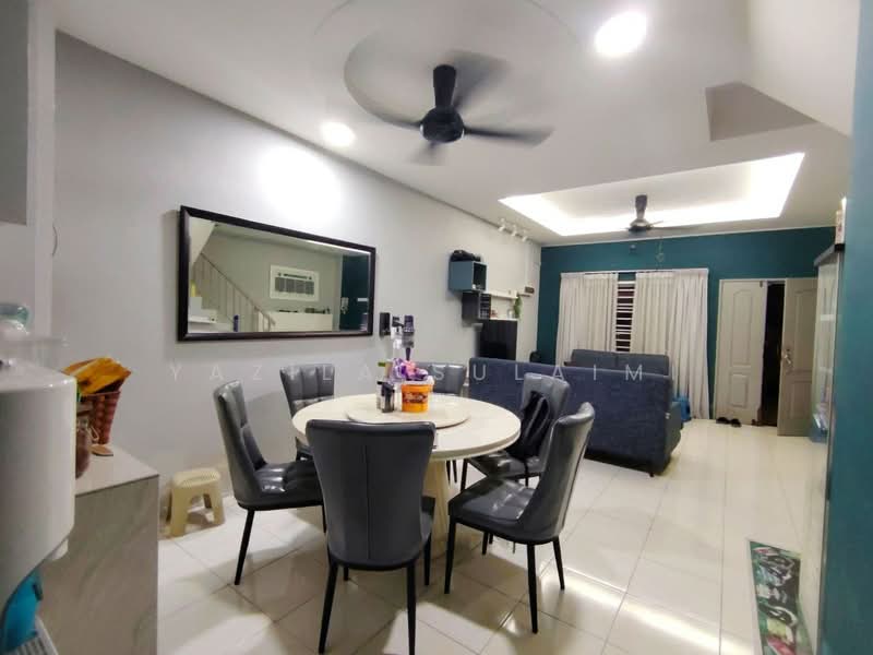 2-storey Terraced House for Sale in Seksyen 36 (Shah Alam) - Yazila Sulaimi - Living Room - PropertyGuru.com.my