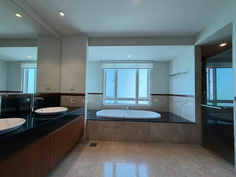 Condominium for Rent at 8 Gurney (The Shore Condominium) - Cindy Teh - Bathroom - PropertyGuru.com.my