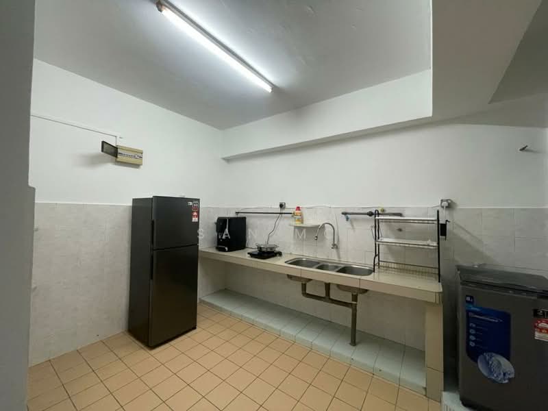Pangsapuri untuk Disewa di Sri Camellia - San MC - Kitchen - PropertyGuru.com.my