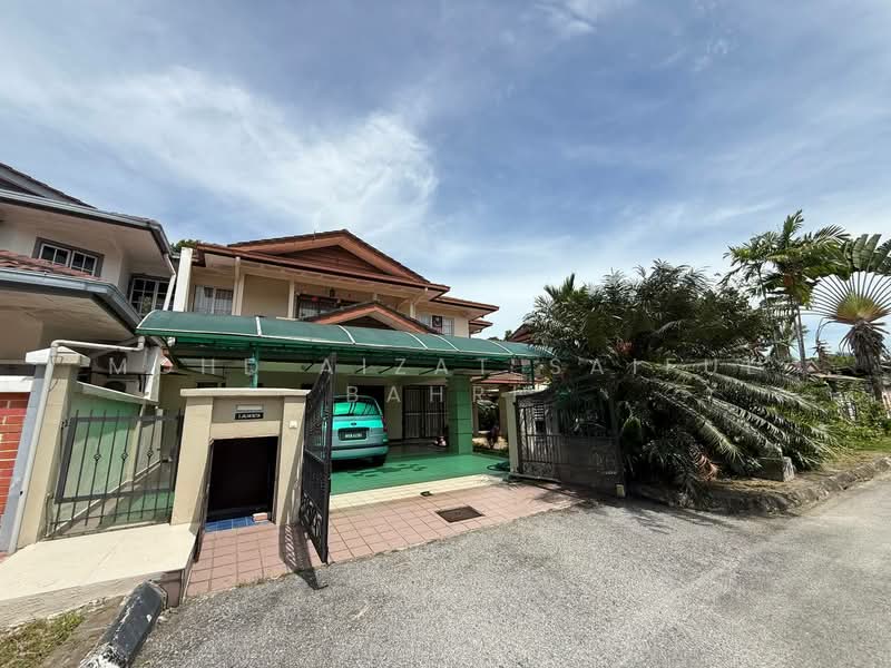 Semi-Detached House for Sale in Taman Setia 2 (Balakong) - Mohd Aizat Saiful Bahri - Exterior - PropertyGuru.com.my