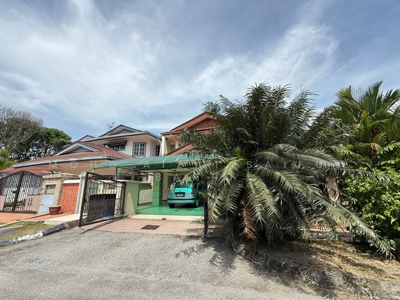 Semi-Detached House for Sale in Taman Setia 2 (Balakong) - Mohd Aizat Saiful Bahri - Exterior - PropertyGuru.com.my