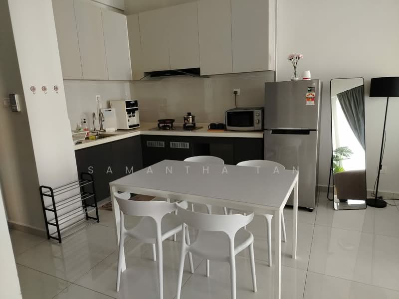 Condominium for Rent at Bay Point @ Country Garden Danga Bay - Samantha Tan - Kitchen - PropertyGuru.com.my