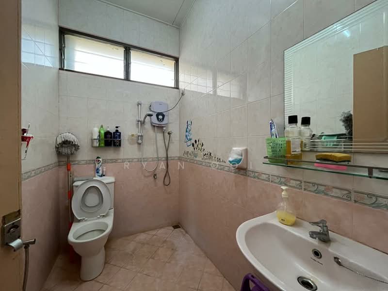 Semi-Detached House for Sale in Taman Mewah (Alor Setar) - Ryan Ooi - Bathroom - PropertyGuru.com.my