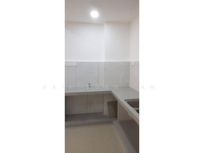 Pangsapuri untuk Dijual di Vista Bukit Dumbar - Gaik Suan Tan - Kitchen - PropertyGuru.com.my