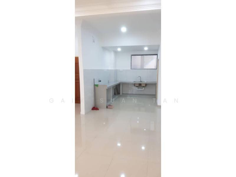 Pangsapuri untuk Dijual di Vista Bukit Dumbar - Gaik Suan Tan - Kitchen - PropertyGuru.com.my