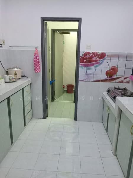 Apartment for Sale at Clemont Court - Zamani Ishak - Kitchen - PropertyGuru.com.my