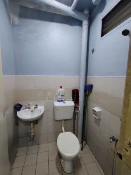 2-storey Terraced House for Sale in Taman Pulai Jaya (Kulai) - Ong Lih Shyan - Bathroom - PropertyGuru.com.my