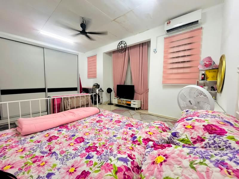 Rumah Teres 2 Tingkat untuk Dijual di Ehsan Jaya (Johor Bahru) - Calvin Lee - PropertyGuru.com.my