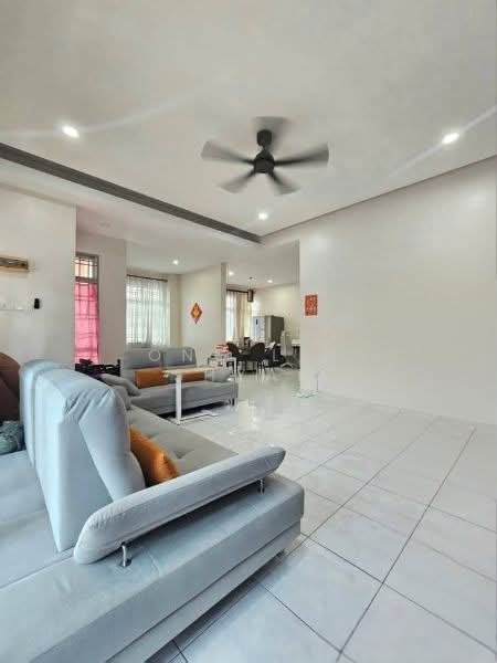 Rumah Berkembar untuk Dijual di Taman Bukit Jaya (Ulu Tiram) - Ong Lih Shyan - Living Room - PropertyGuru.com.my