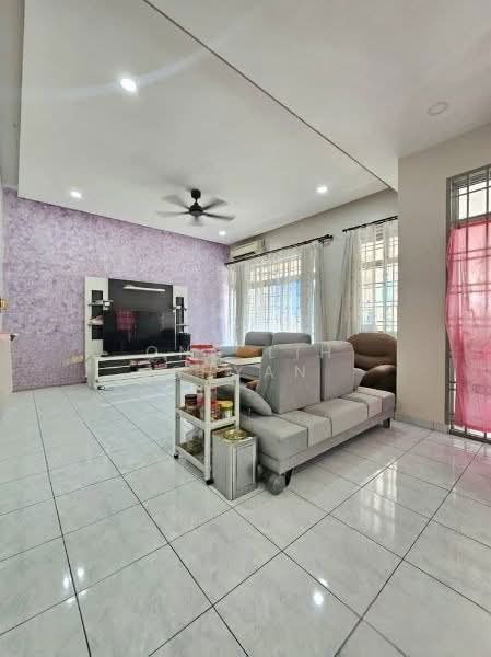Rumah Berkembar untuk Dijual di Taman Bukit Jaya (Ulu Tiram) - Ong Lih Shyan - Living Room - PropertyGuru.com.my