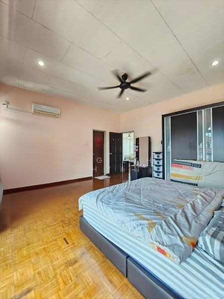 Rumah Berkembar untuk Dijual di Taman Bukit Jaya (Ulu Tiram) - Ong Lih Shyan - Bedroom - PropertyGuru.com.my