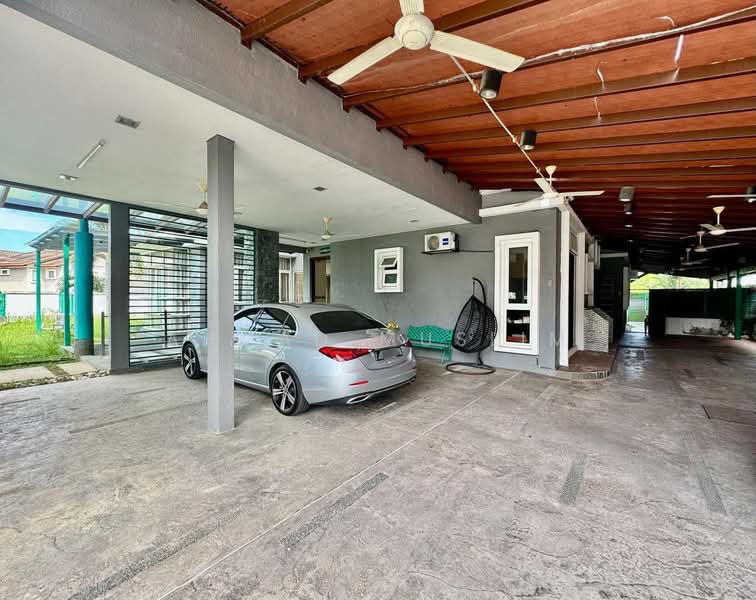 Bungalow for Sale in U8, Taman Bukit Jelutong (Shah Alam) - Ahmad Muslim - PropertyGuru.com.my