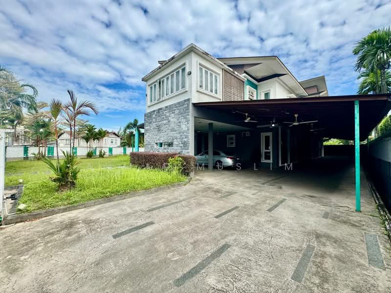 Bungalow for Sale in U8, Taman Bukit Jelutong (Shah Alam) - Ahmad Muslim - PropertyGuru.com.my