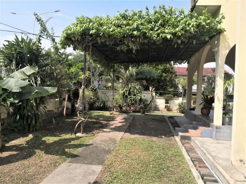 Bungalow for Sale in Petaling Jaya (Selangor) - Reena Sarif - Exterior - PropertyGuru.com.my