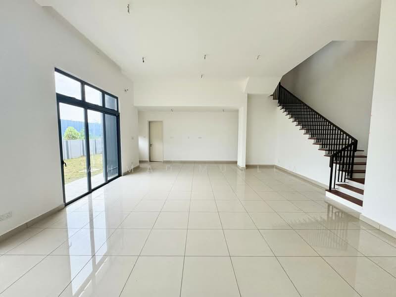 Semi-Detached House for Sale in Shah Alam (Selangor) - Ahmad Muslim - Living Room - PropertyGuru.com.my