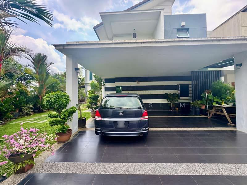 Rumah Teres 2 Tingkat untuk Dijual di U12, Taman Cahaya Alam (Shah Alam) - Ahmad Muslim - Exterior - PropertyGuru.com.my