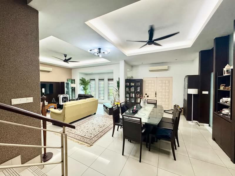 Rumah Teres 2 Tingkat untuk Dijual di U12, Taman Cahaya Alam (Shah Alam) - Ahmad Muslim - PropertyGuru.com.my