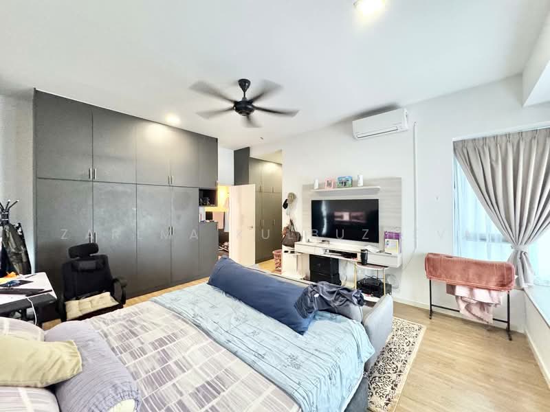 2-storey Terraced House for Sale in Taman Cahaya Alam (Shah Alam) - Zarema Kulbuzheva - Bedroom - PropertyGuru.com.my