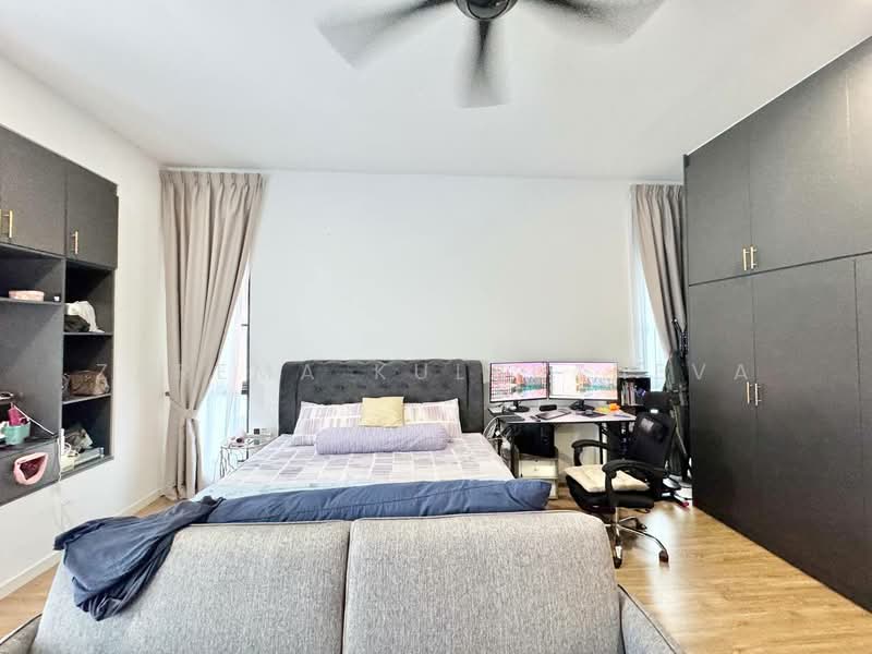 2-storey Terraced House for Sale in Taman Cahaya Alam (Shah Alam) - Zarema Kulbuzheva - Bedroom - PropertyGuru.com.my
