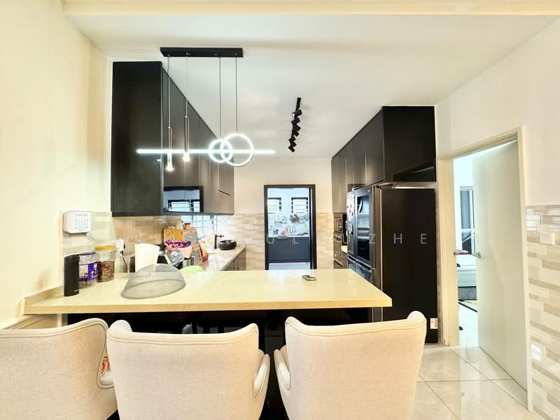 2-storey Terraced House for Sale in Taman Cahaya Alam (Shah Alam) - Zarema Kulbuzheva - Kitchen - PropertyGuru.com.my