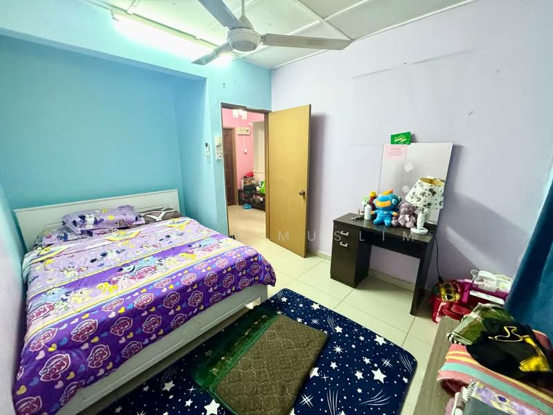 Rumah Teres 2 Tingkat untuk Dijual di Taman Sri Andalas (Klang) - Ahmad Muslim - Bedroom - PropertyGuru.com.my