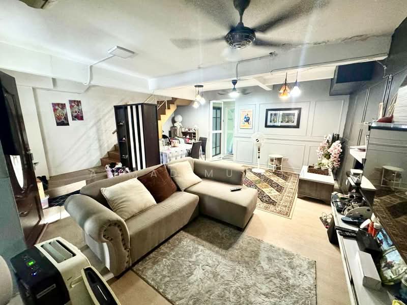 Rumah Teres 2 Tingkat untuk Dijual di Taman Sri Andalas (Klang) - Ahmad Muslim - Living Room - PropertyGuru.com.my