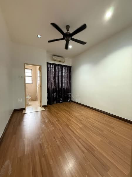 2-storey Terraced House for Rent in Denai Alam (Shah Alam) - Mohd Zakri Mohd Zamberi - Bedroom - PropertyGuru.com.my