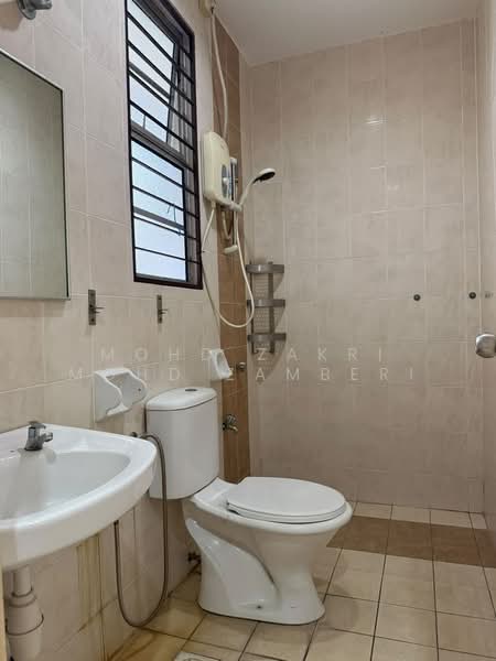 2-storey Terraced House for Rent in Denai Alam (Shah Alam) - Mohd Zakri Mohd Zamberi - Bathroom - PropertyGuru.com.my