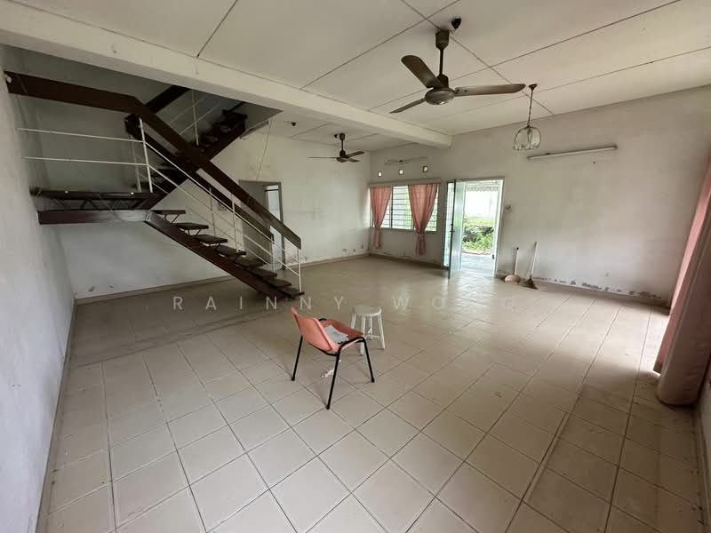 Rumah Berkembar untuk Dijual di Tanjung Bungah (Penang) - Rainny Wong - Living Room - PropertyGuru.com.my