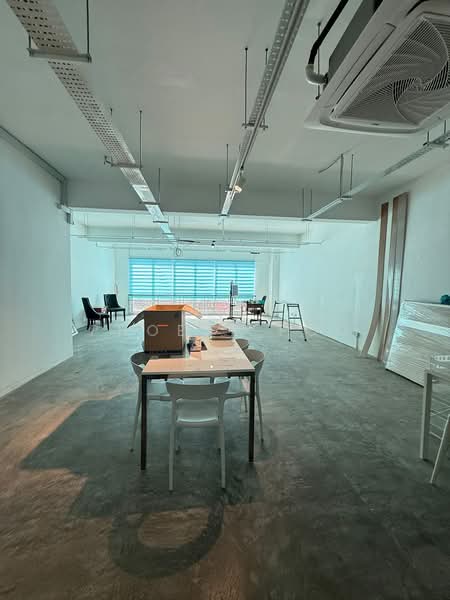 Shop / Office for Rent in Taman Molek (Johor Bahru) - Phoebe Foo - Interior - PropertyGuru.com.my
