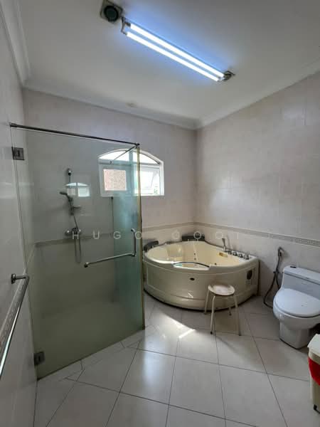 Bungalow for Rent in Seri Kembangan (Selangor) - Hugo Gooi - Bathroom - PropertyGuru.com.my
