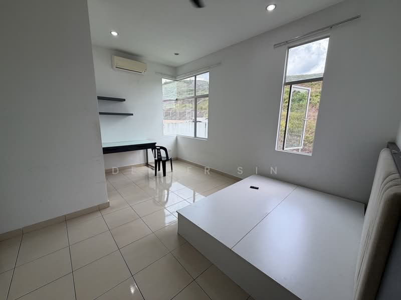 Rumah Berkembar untuk Dijual di Setia Impian (Setia Alam) - Denver Sin - Bedroom - PropertyGuru.com.my
