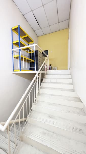 Warehouse for Sale in Taman Perindustrian Tago (Kepong) - Nicole Ooi - Corridor - PropertyGuru.com.my