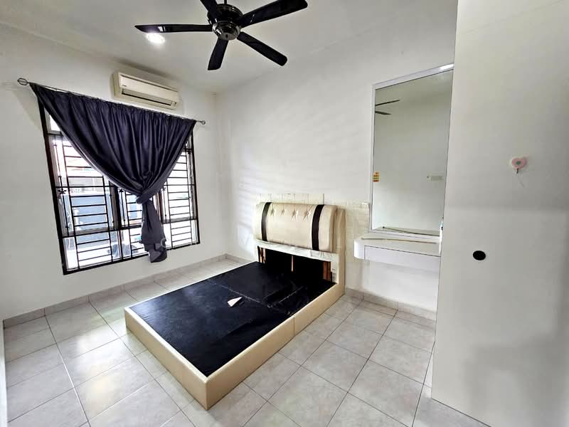 Rumah Teres 1 Tingkat untuk Dijual di Taman Bestari Indah (Ulu Tiram) - Calvin Lee - PropertyGuru.com.my