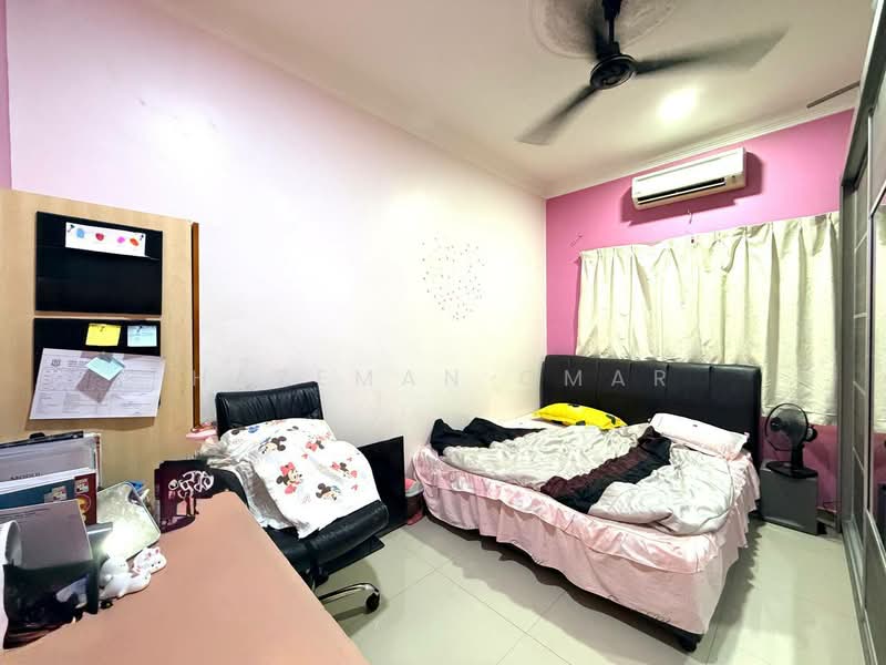 2-storey Terraced House for Sale in Kapar (Selangor) - Hazeman Omar - Bedroom - PropertyGuru.com.my